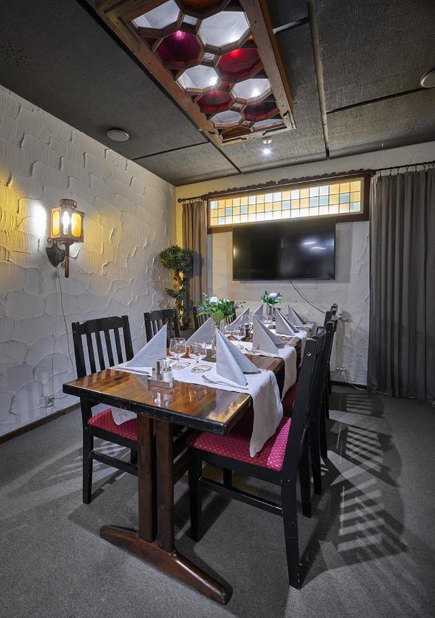 Hotelli-ravintola 3*